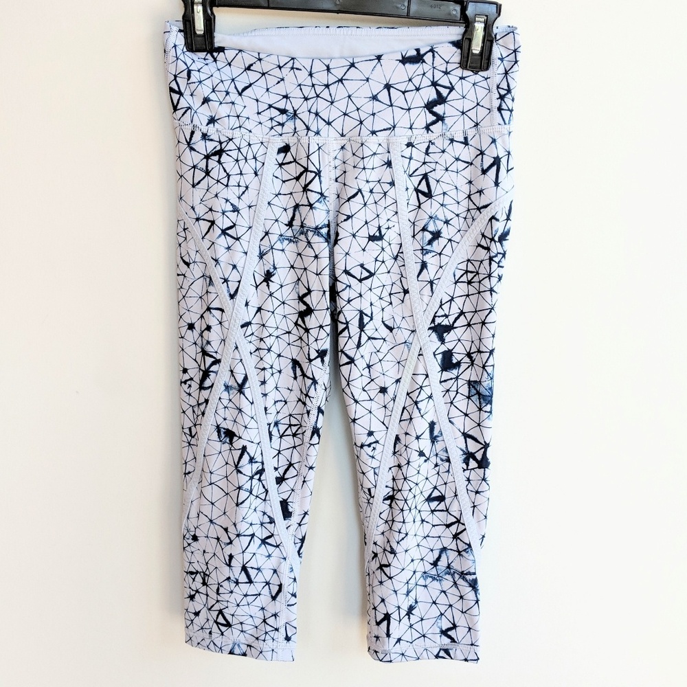 lululemon athletica Black and White Geometric Capris